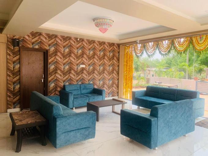 Swapnapurti Lodge, Akkalkot Akalkot Kültér fotó