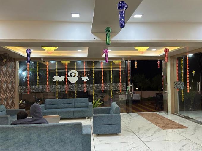 Swapnapurti Lodge, Akkalkot Akalkot Kültér fotó